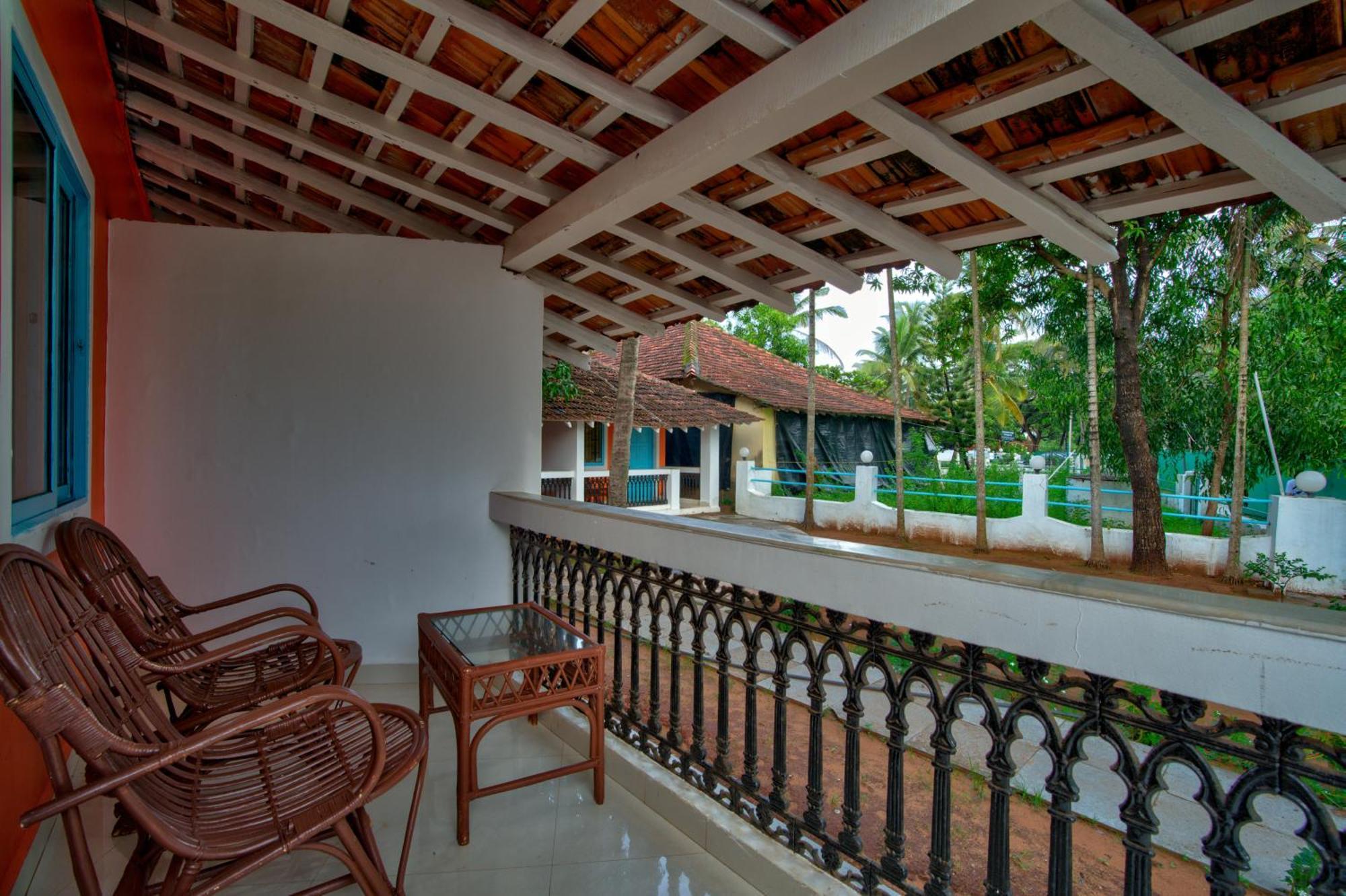 Papilio Beach Front Cottages-Tbv Baga Exteriör bild