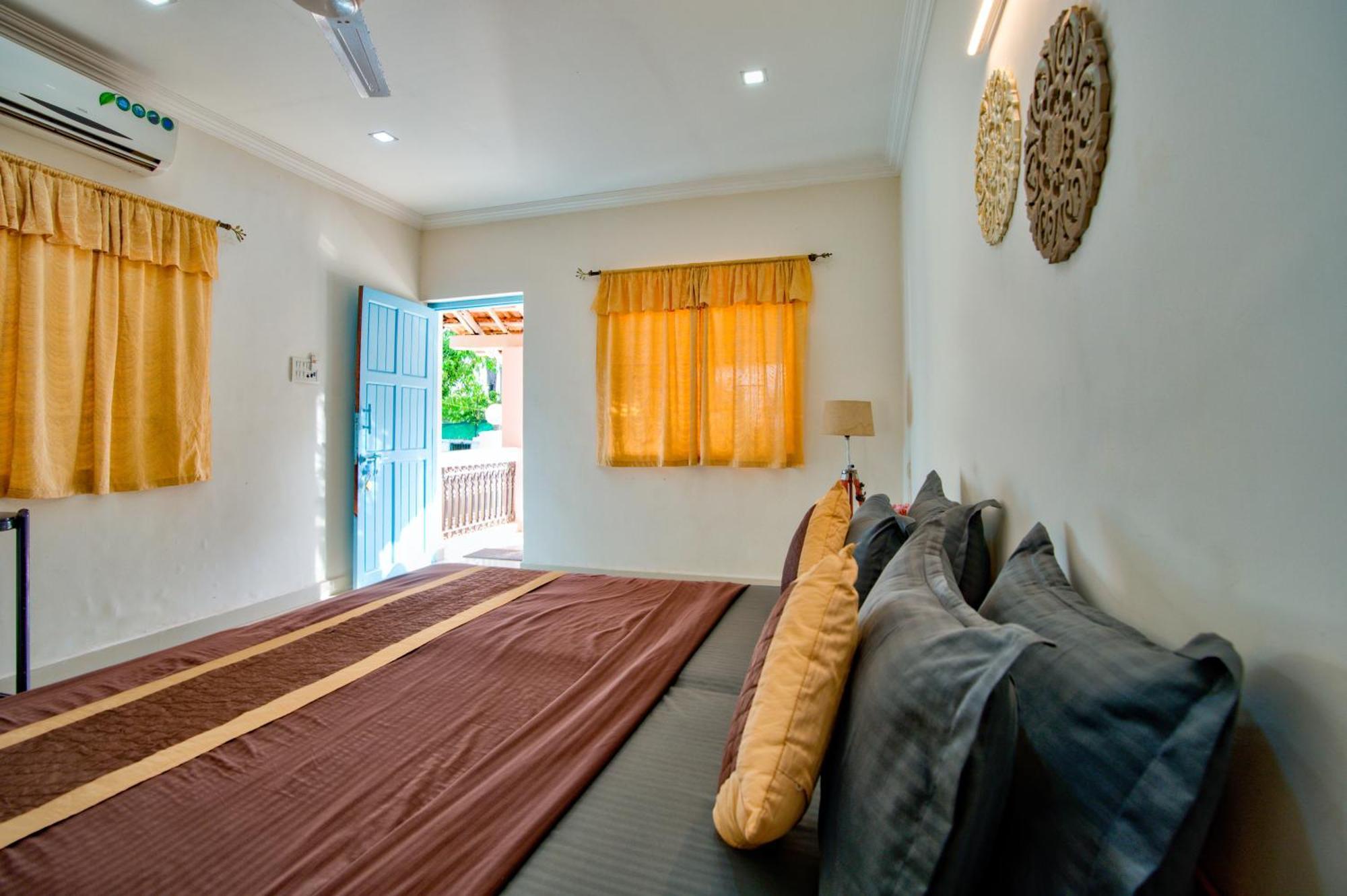 Papilio Beach Front Cottages-Tbv Baga Exteriör bild